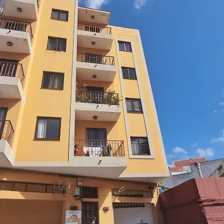 Teide Y Mar En Icod De Vinos إيكود ذي لوس فينوس